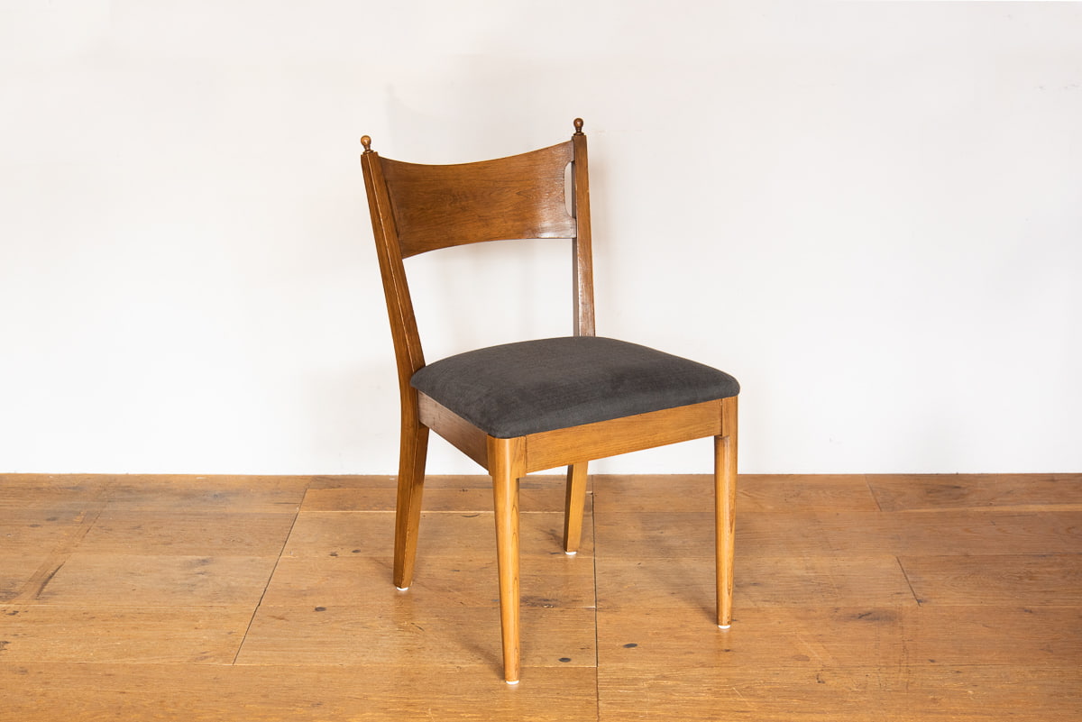 DINING CHAIR