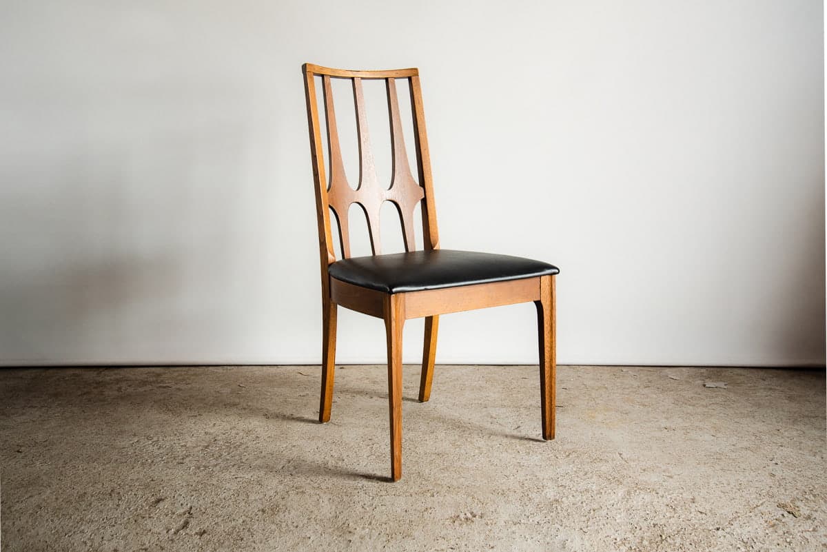 DINING CHAIR