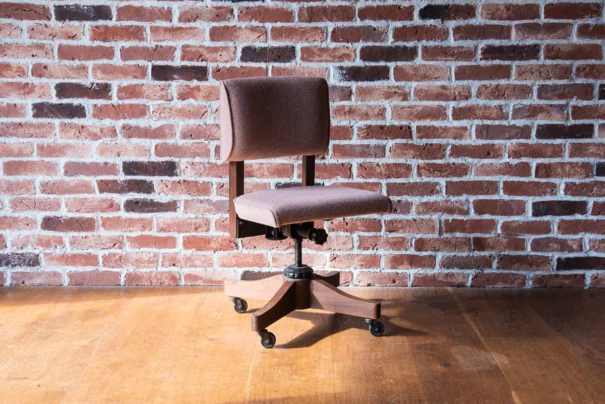 DESK CHAIR