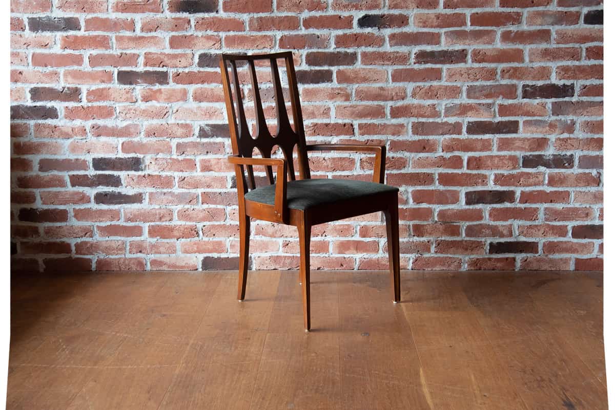 DINING CHAIR
