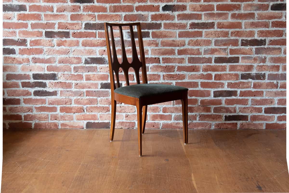 DINING CHAIR
