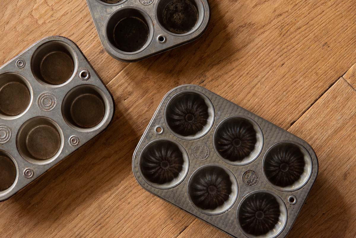 MUFFIN TIN