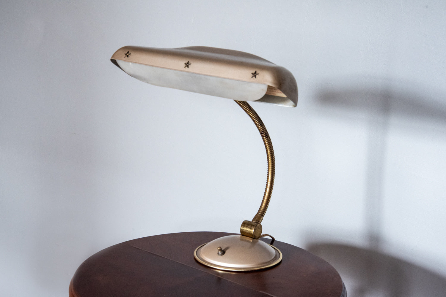 DESK LAMP