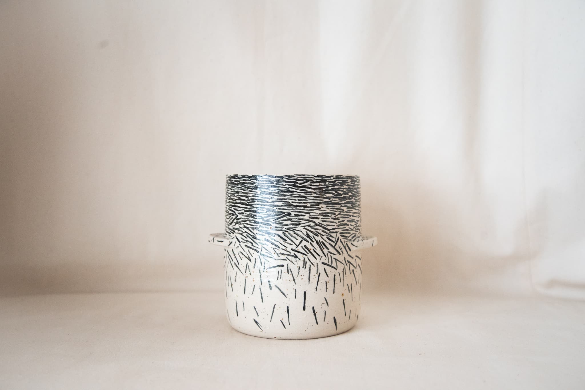 LAM CERAMICA VASE