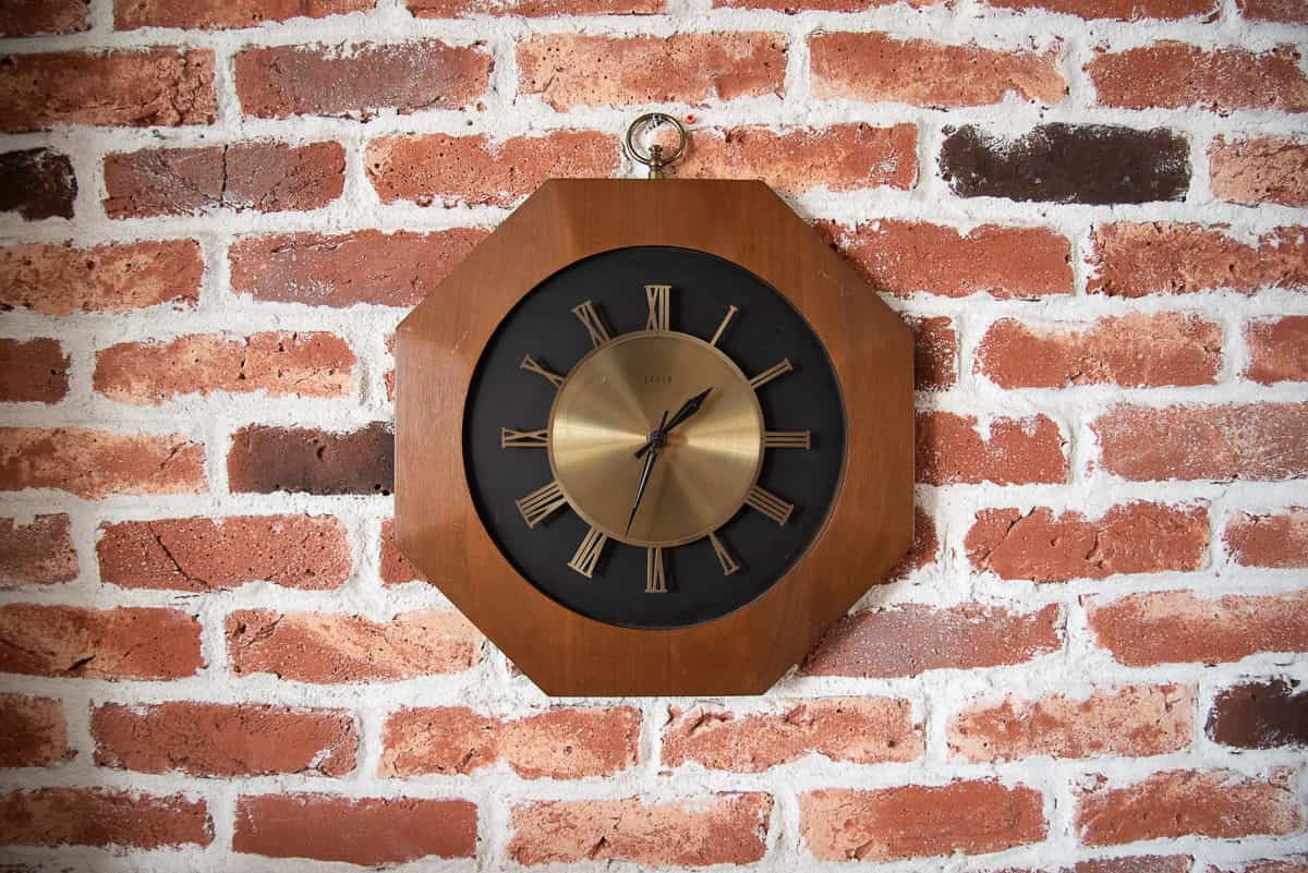 ELGIN WALL CLOCK