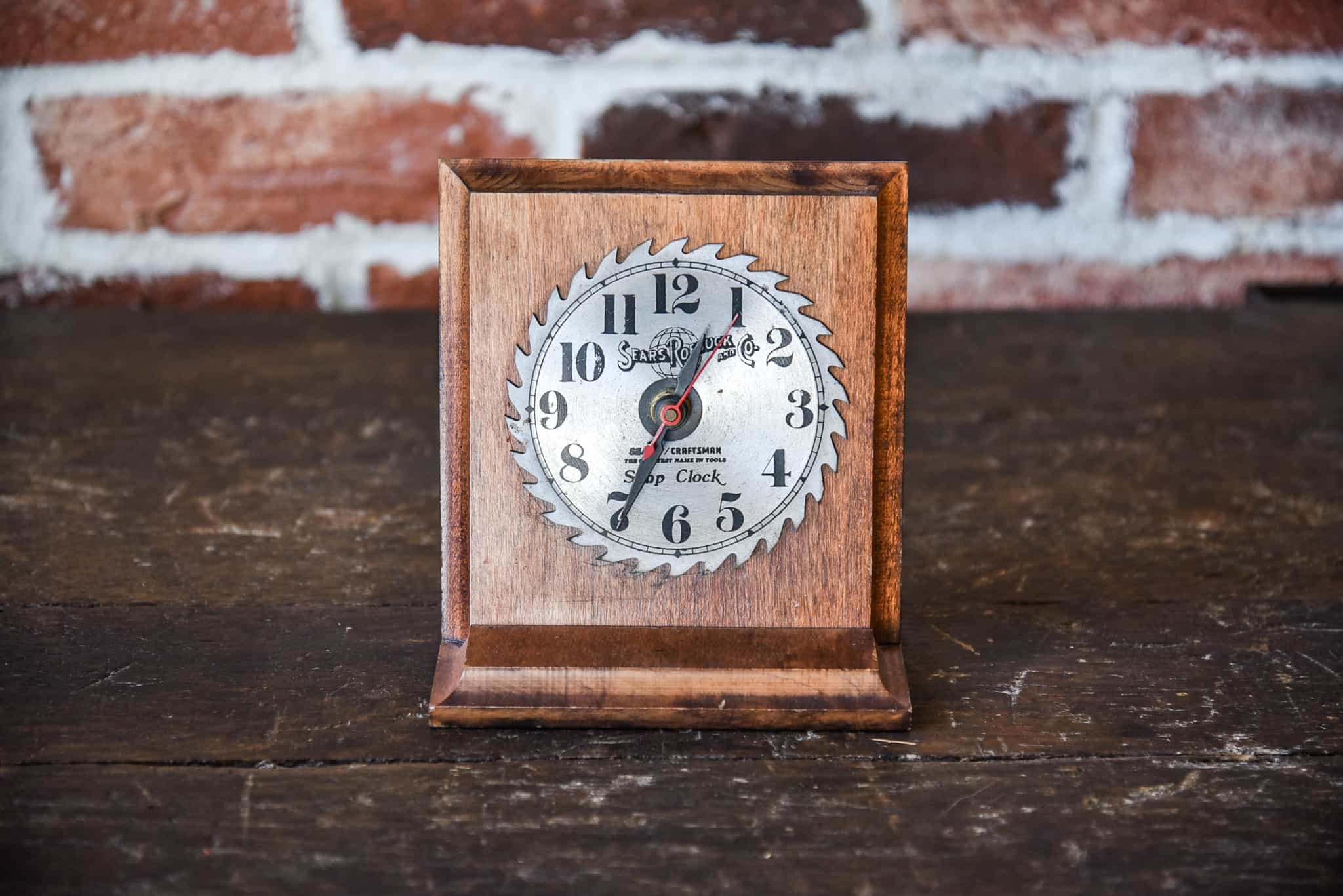 TABLE CLOCK