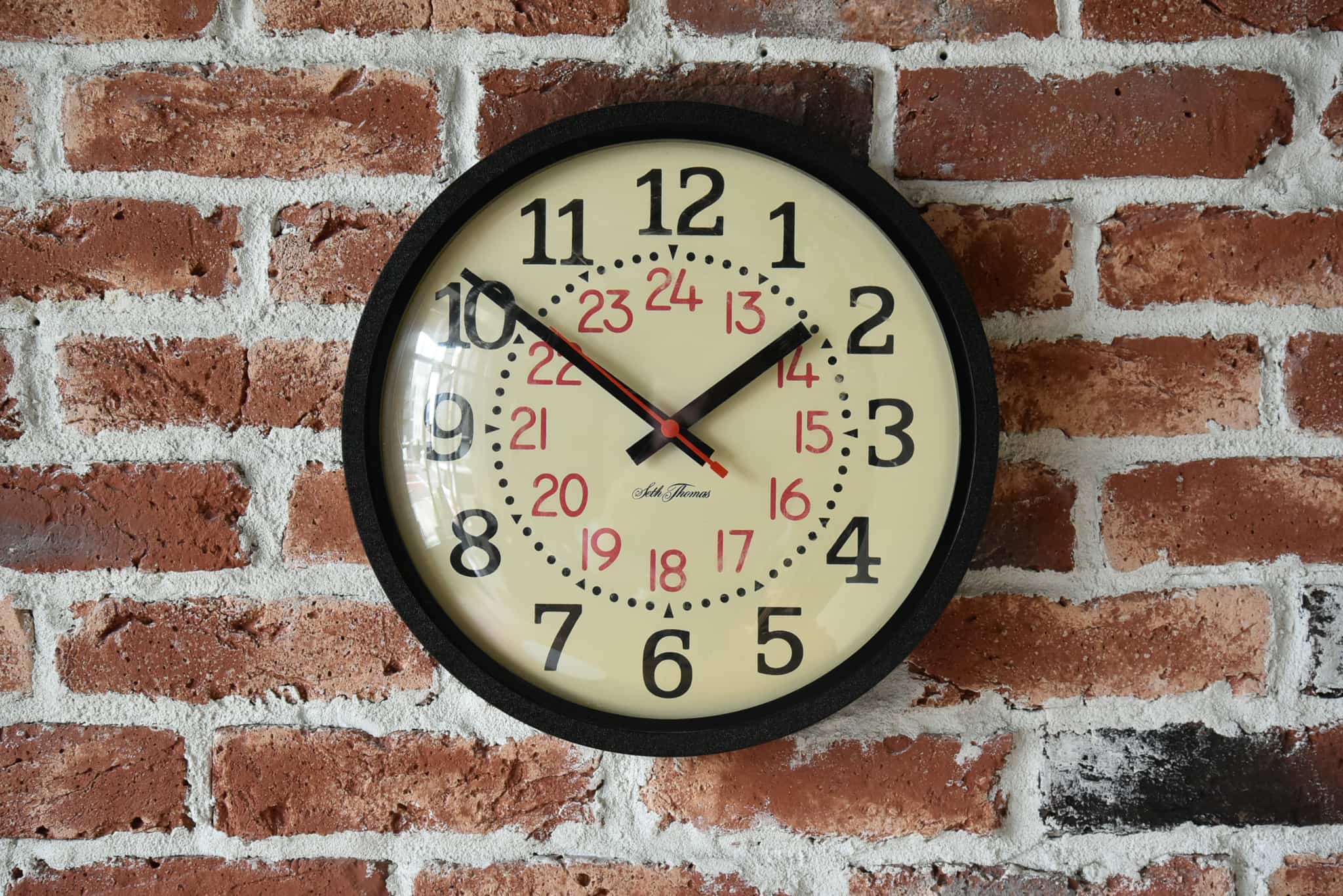 WALL CLOCK